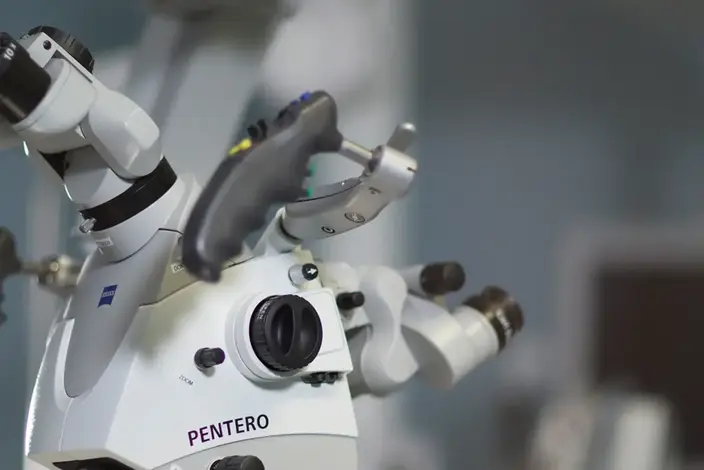 a robotic that is sitting on top of a table